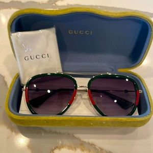 Gucci sunglasses green and red frame